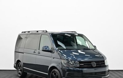 Volkswagen Multivan T6 рестайлинг, 2019 год, 3 249 000 рублей, 1 фотография