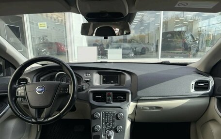 Volvo V40 II рестайлинг, 2013 год, 890 000 рублей, 7 фотография