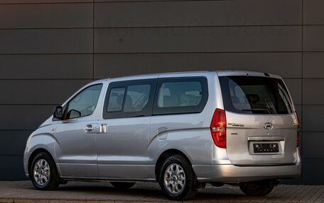 Hyundai Grand Starex Grand Starex I рестайлинг 2, 2010 год, 1 795 000 рублей, 8 фотография