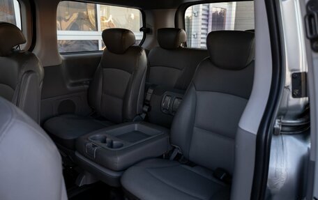 Hyundai Grand Starex Grand Starex I рестайлинг 2, 2010 год, 1 795 000 рублей, 19 фотография