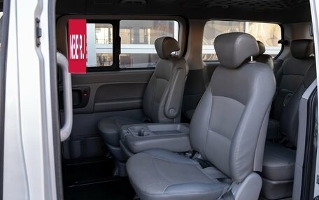 Hyundai Grand Starex Grand Starex I рестайлинг 2, 2010 год, 1 795 000 рублей, 18 фотография