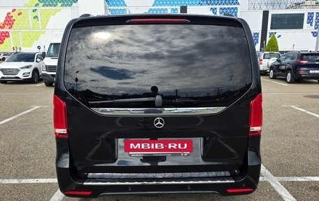 Mercedes-Benz V-Класс, 2020 год, 4 500 000 рублей, 4 фотография