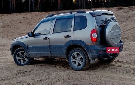 Chevrolet Niva I рестайлинг, 2011 год, 330 000 рублей, 4 фотография