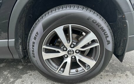 Toyota RAV4, 2017 год, 2 399 000 рублей, 12 фотография