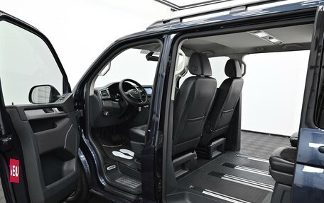 Volkswagen Multivan T6 рестайлинг, 2019 год, 3 249 000 рублей, 16 фотография