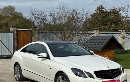 Mercedes-Benz E-Класс, 2011 год, 1 350 000 рублей, 9 фотография