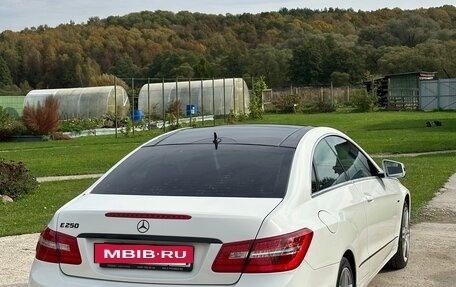 Mercedes-Benz E-Класс, 2011 год, 1 350 000 рублей, 6 фотография