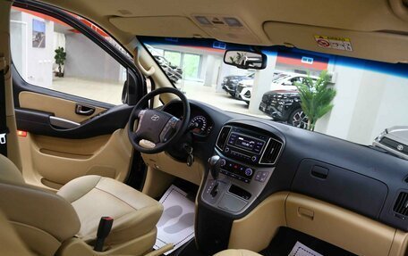 Hyundai H-1 II рестайлинг, 2019 год, 2 790 000 рублей, 5 фотография