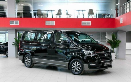 Hyundai H-1 II рестайлинг, 2019 год, 2 790 000 рублей, 3 фотография