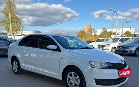 Skoda Rapid I, 2015 год, 1 050 000 рублей, 4 фотография