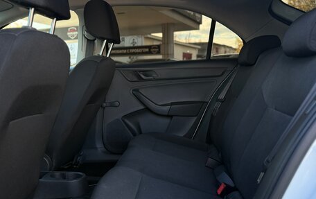 Skoda Rapid I, 2015 год, 1 050 000 рублей, 13 фотография