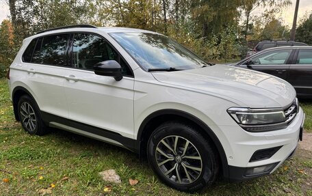 Volkswagen Tiguan II, 2018 год, 2 450 000 рублей, 4 фотография