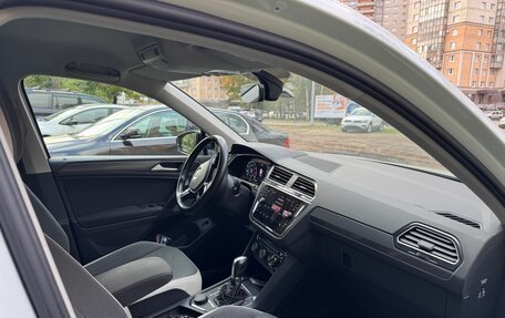 Volkswagen Tiguan II, 2018 год, 2 450 000 рублей, 11 фотография