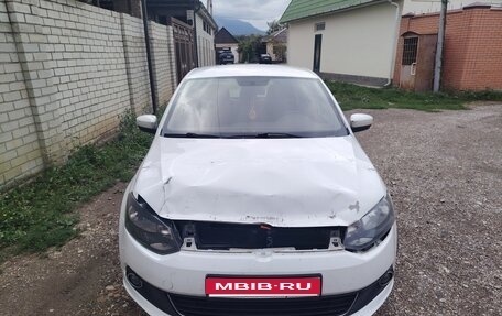 Volkswagen Polo VI (EU Market), 2012 год, 450 000 рублей, 1 фотография