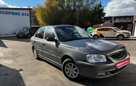 Hyundai Accent II, 2005 год, 400 000 рублей, 3 фотография