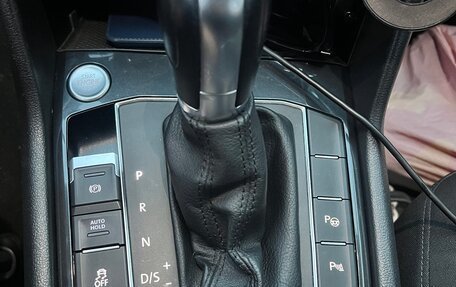 Volkswagen Tiguan II, 2017 год, 2 670 000 рублей, 6 фотография