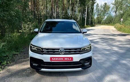 Volkswagen Tiguan II, 2017 год, 2 670 000 рублей, 4 фотография