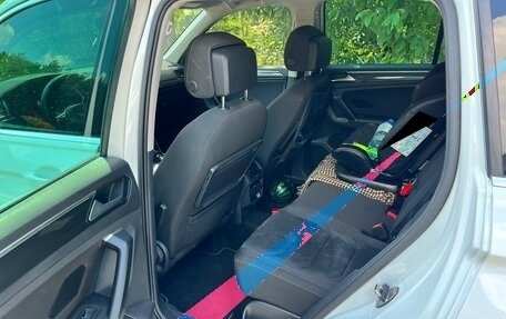 Volkswagen Tiguan II, 2017 год, 2 670 000 рублей, 8 фотография