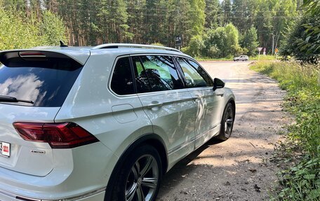 Volkswagen Tiguan II, 2017 год, 2 670 000 рублей, 11 фотография