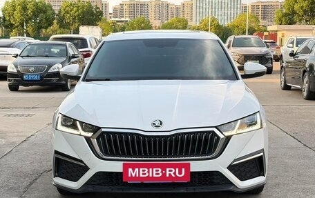 Skoda Octavia IV, 2023 год, 1 580 000 рублей, 2 фотография