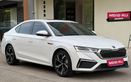 Skoda Octavia IV, 2023 год, 1 580 000 рублей, 3 фотография