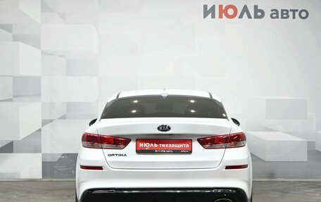 KIA Optima IV, 2018 год, 2 000 000 рублей, 5 фотография