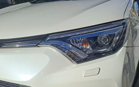 Toyota RAV4, 2015 год, 2 650 000 рублей, 6 фотография