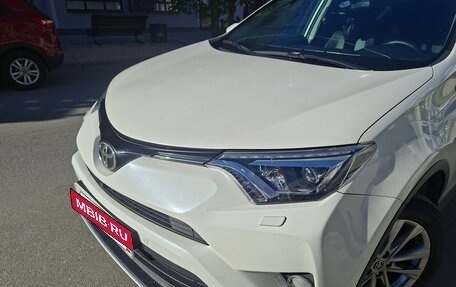 Toyota RAV4, 2015 год, 2 650 000 рублей, 4 фотография