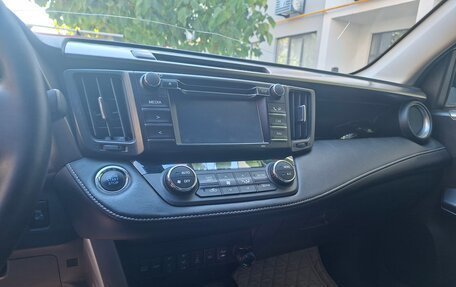 Toyota RAV4, 2015 год, 2 650 000 рублей, 17 фотография
