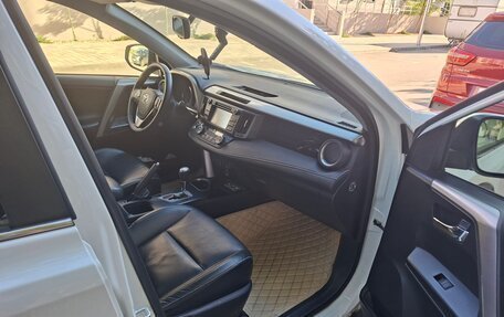 Toyota RAV4, 2015 год, 2 650 000 рублей, 25 фотография