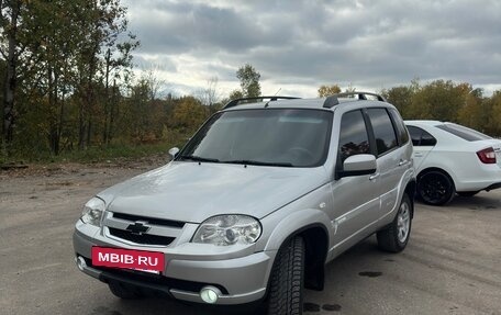 Chevrolet Niva I рестайлинг, 2012 год, 410 000 рублей, 7 фотография