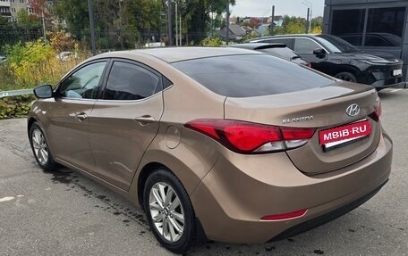 Hyundai Elantra V, 2015 год, 855 000 рублей, 3 фотография