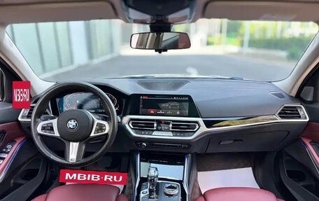 BMW 3 серия, 2022 год, 2 410 000 рублей, 11 фотография