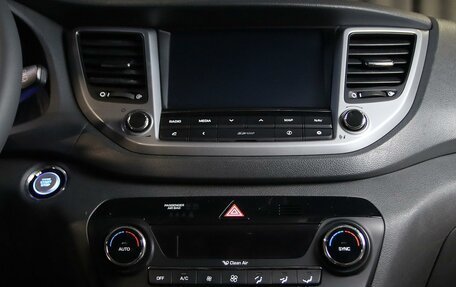 Hyundai Tucson III, 2017 год, 1 649 000 рублей, 10 фотография