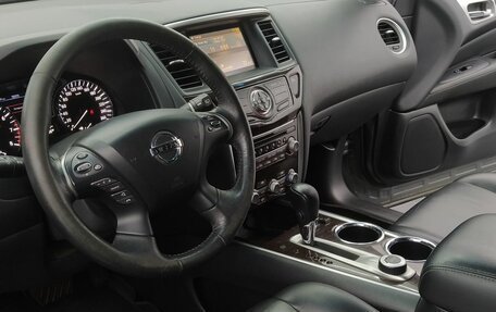 Nissan Pathfinder, 2015 год, 1 819 000 рублей, 22 фотография