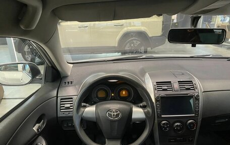 Toyota Corolla, 2011 год, 680 000 рублей, 12 фотография