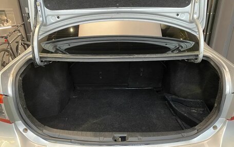 Toyota Corolla, 2011 год, 680 000 рублей, 24 фотография