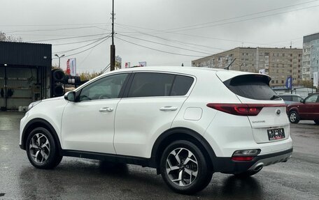 KIA Sportage IV рестайлинг, 2020 год, 2 899 000 рублей, 5 фотография