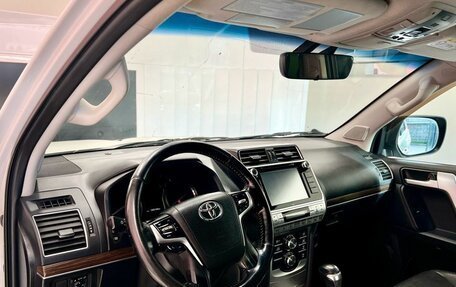 Toyota Land Cruiser Prado 150 рестайлинг 2, 2018 год, 4 199 000 рублей, 9 фотография