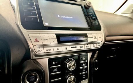 Toyota Land Cruiser Prado 150 рестайлинг 2, 2018 год, 4 199 000 рублей, 13 фотография