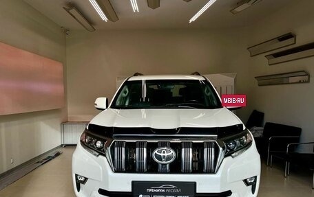 Toyota Land Cruiser Prado 150 рестайлинг 2, 2018 год, 4 199 000 рублей, 2 фотография