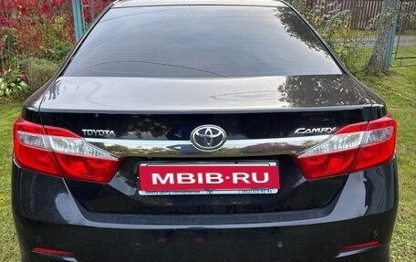Toyota Camry, 2014 год, 1 600 000 рублей, 2 фотография