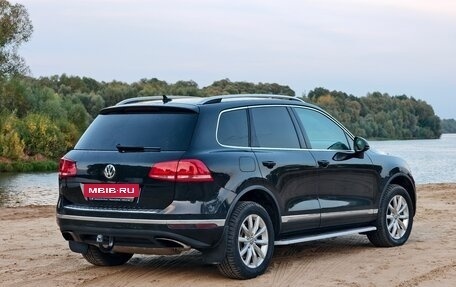 Volkswagen Touareg III, 2015 год, 2 380 000 рублей, 3 фотография