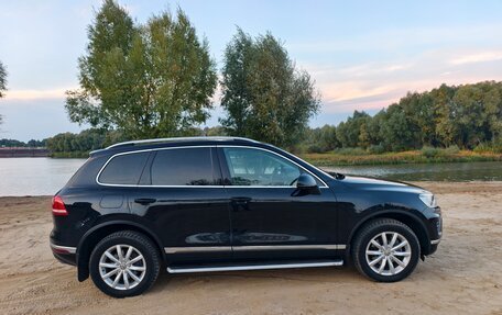 Volkswagen Touareg III, 2015 год, 2 380 000 рублей, 8 фотография