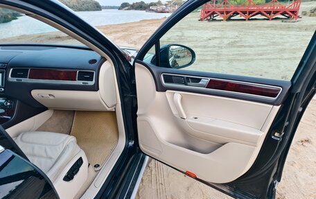 Volkswagen Touareg III, 2015 год, 2 380 000 рублей, 13 фотография