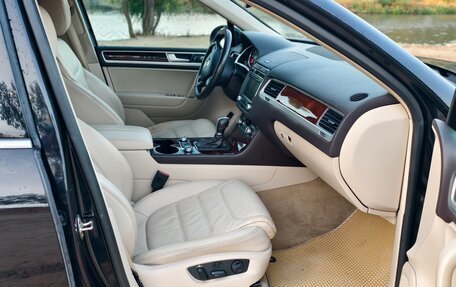 Volkswagen Touareg III, 2015 год, 2 380 000 рублей, 12 фотография
