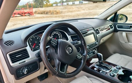 Volkswagen Touareg III, 2015 год, 2 380 000 рублей, 9 фотография