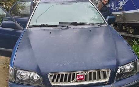 Volvo S40 II, 2000 год, 450 000 рублей, 1 фотография