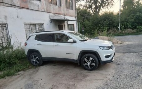 Jeep Compass II, 2018 год, 2 500 000 рублей, 1 фотография
