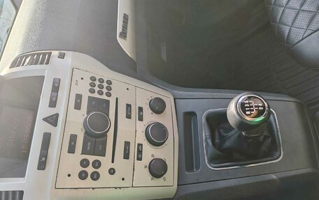 Opel Zafira B, 2008 год, 450 000 рублей, 9 фотография